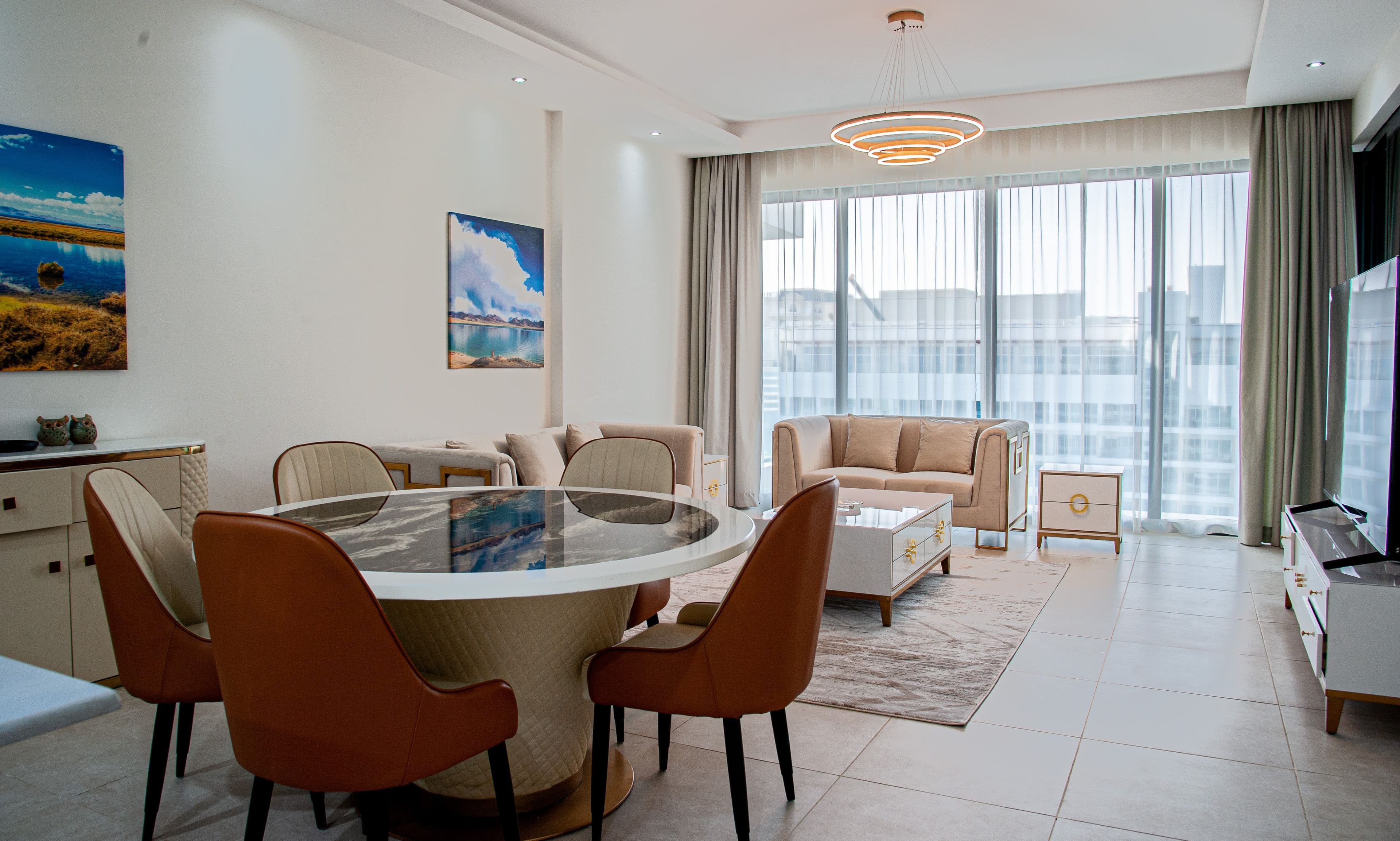Modern 3-Bedroom Apartment with Ocean View - Thumbnail 2